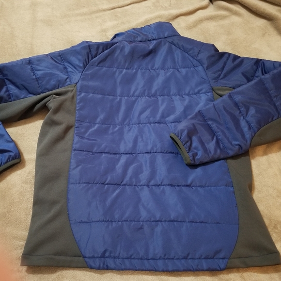 Boys Northface coat - Picture 2 of 6
